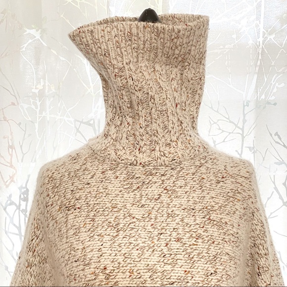 Club Monaco cream tan chunky knit ribbed turtleneck poncho sweater - Picture 5 of 10